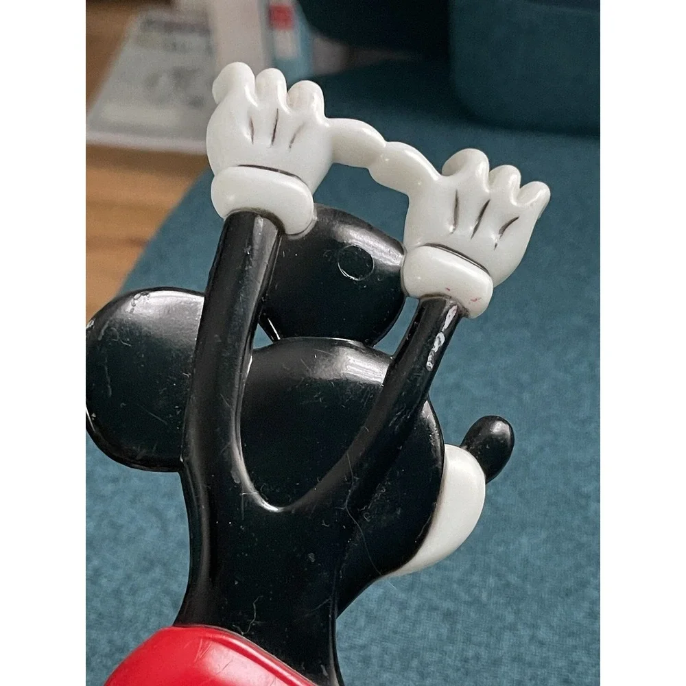 Vintage Walt Disney‎ World Mickey Mouse Back Scratcher Disney Red